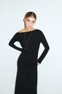 VESTIDO MOORE NEGRO VESTIDO MOORE NEGRO