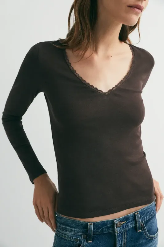 CAMISETA LACE CHOCOLATE CAMISETA LACE CHOCOLATE