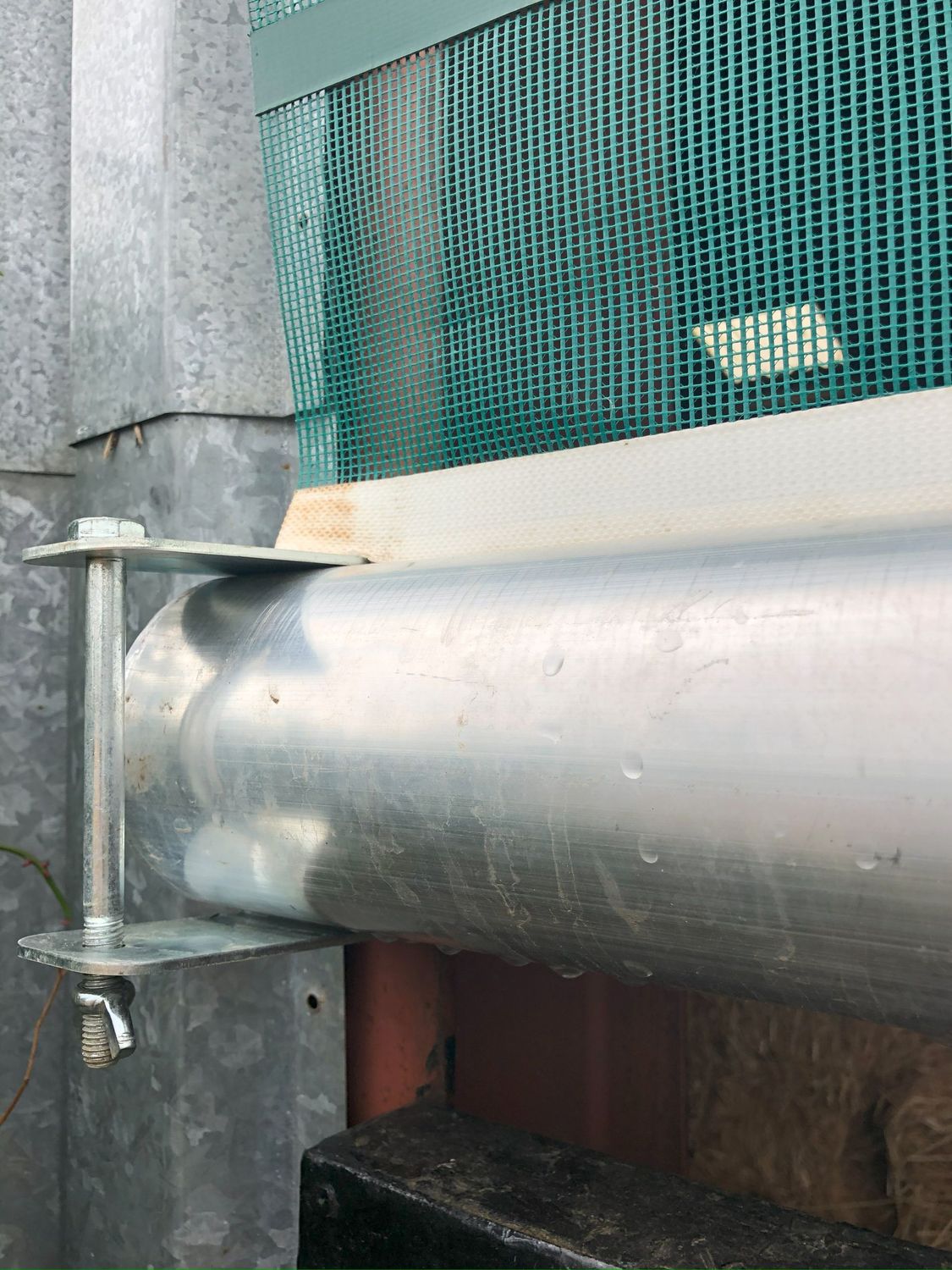 Pair of Additional bottom brackets for "Hand Chain Roller Blind only"