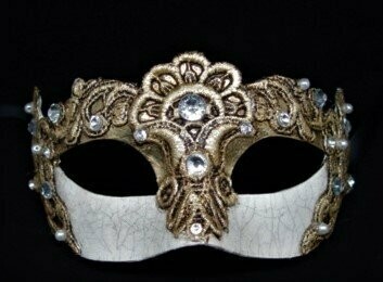 Máscara craquelada macramé y oro