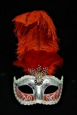 Máscara con pluma en rojo y plata