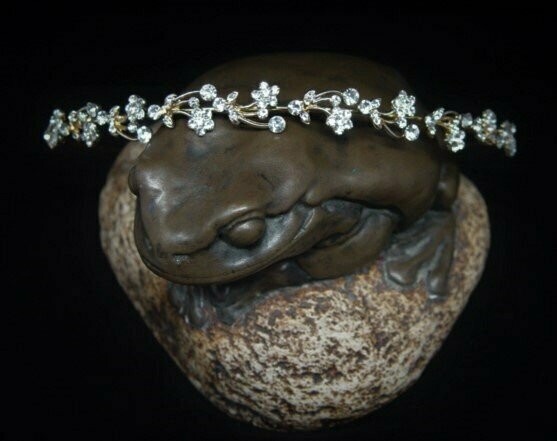 Tiara "MAIA"