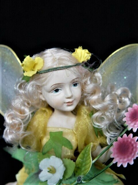 Hada con flores I