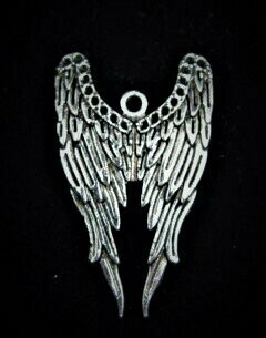 Alas de ángel plateadas