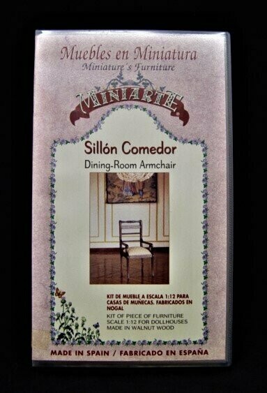 Kit de montaje de  "Miniarte". Sillón de comedor en miniatura
