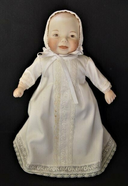 Bebé de porcelana