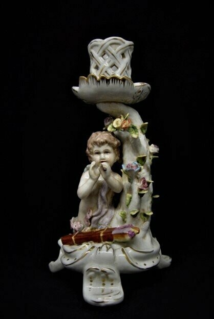 Candelero de porcelana (I)