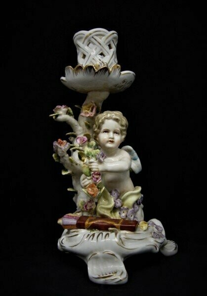 Candelero de porcelana (II)