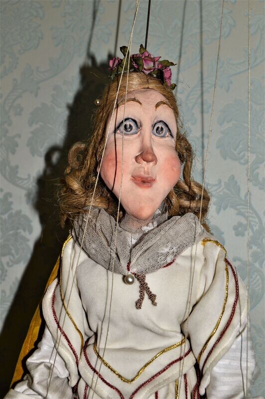 MARIONETA (PRAGA) REINA (60CM)