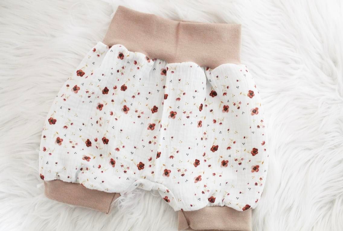 Short Musselin kleine Blüten