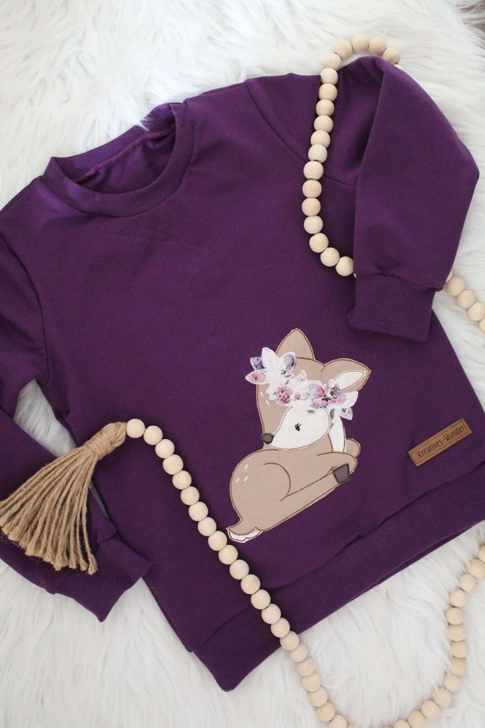Pullover/Sweater Reh mit Blumenkranz
