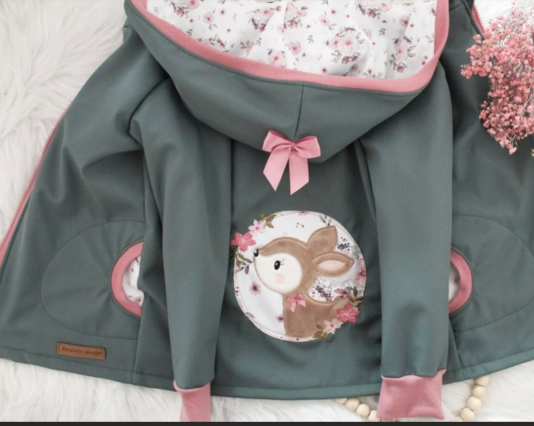 Softshell-Jacke Reh im Blumenkranz