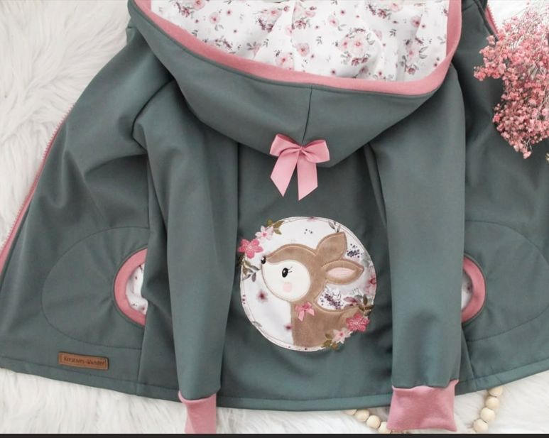 Softshell-Jacke Reh im Blumenkranz
