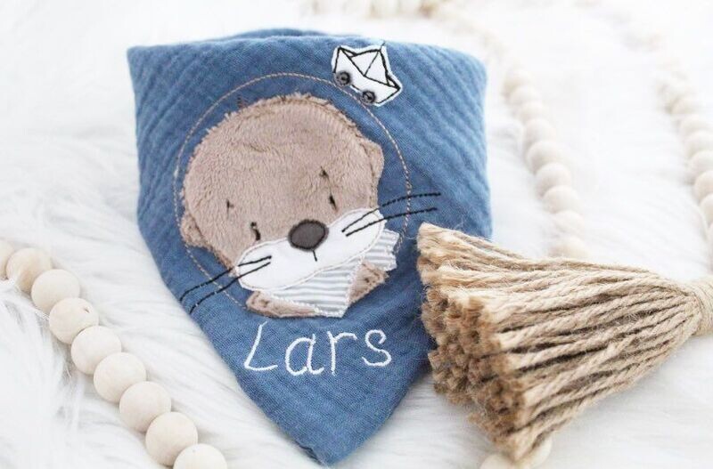 Musselin Halstuch Baby Otter mit Boot Musselin Halstuch Baby Otter mit Boot