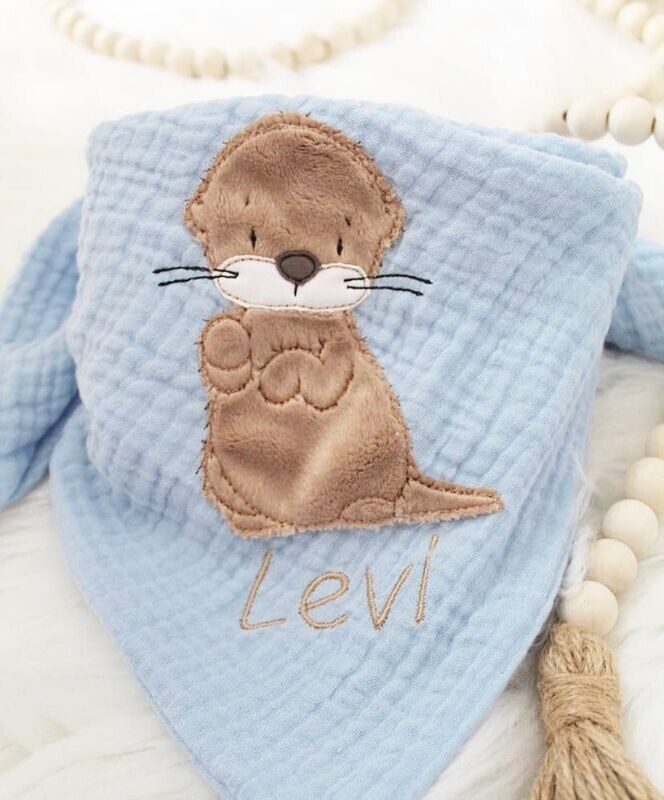 Musselin Halstuch Otter musselin halstuch bestickt otter , ottermusselintuch baby, musselinhalstuch kinder, personalisiertes musselinhalstuch für kinder, geschenke zur geburt, musselin, musselinhalstuch für kinder, personalisiertes halstuch kinder, babygeschenke zur geburt, musselin halstuch otter beige