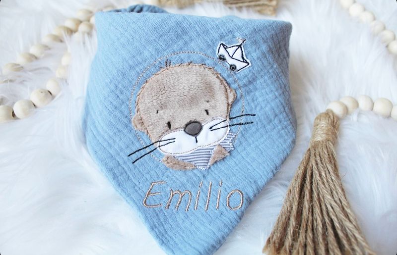 Musselin Halstuch Baby Otter mit Boot Musselin Halstuch Baby Otter mit Boot