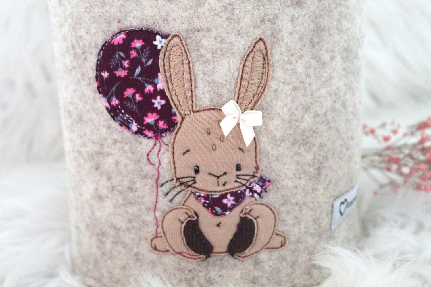 Osterkörbchen Hase mit Luftballon