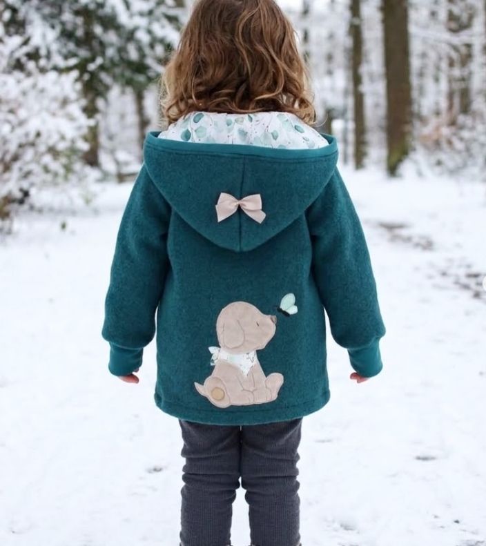Wollwalkjacke Hund & Schmetterling Gr. 92 Wollwalkjacke Hund & Schmetterling Gr. 92