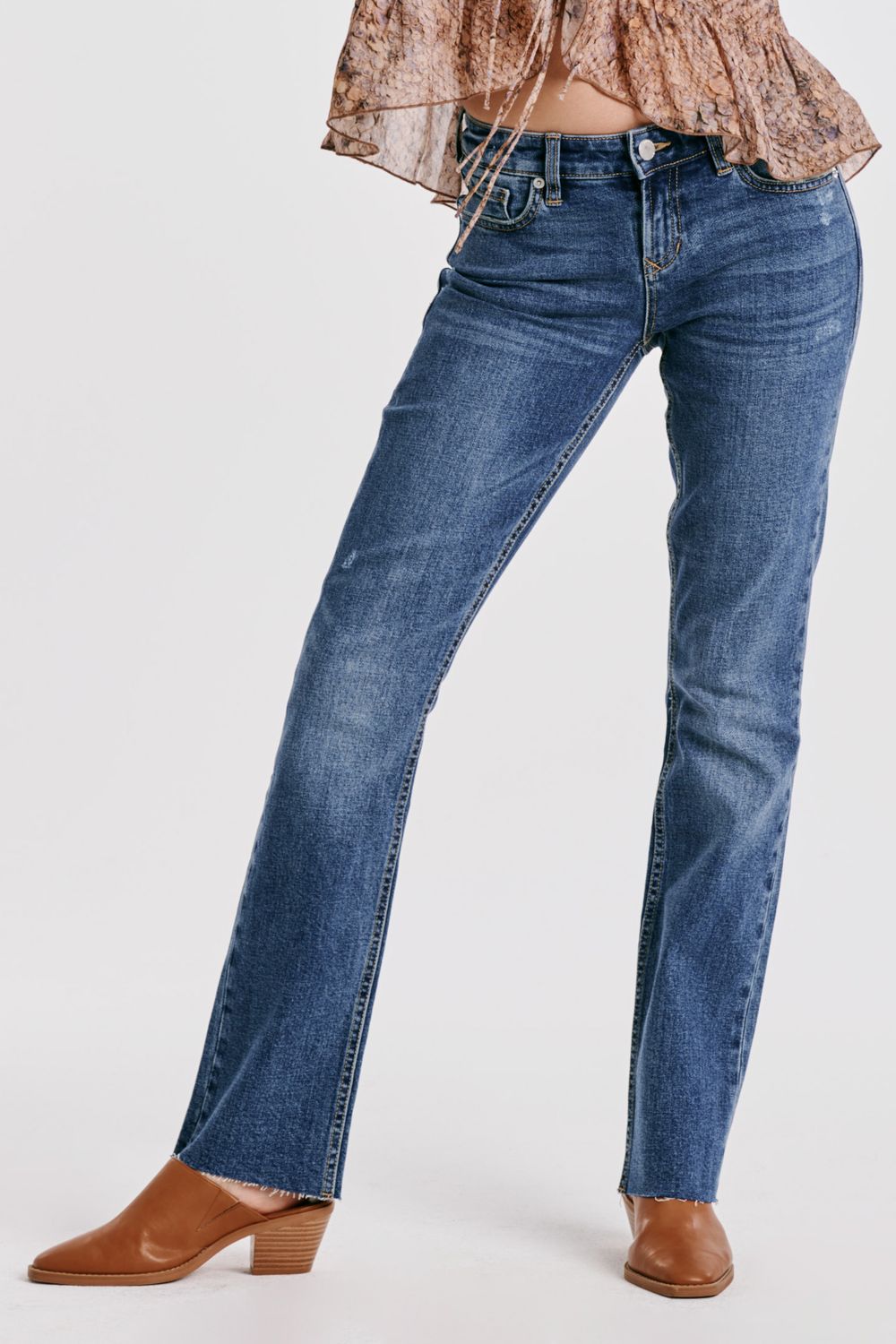 Blaire Straight Leg Jean - Lillie Wash