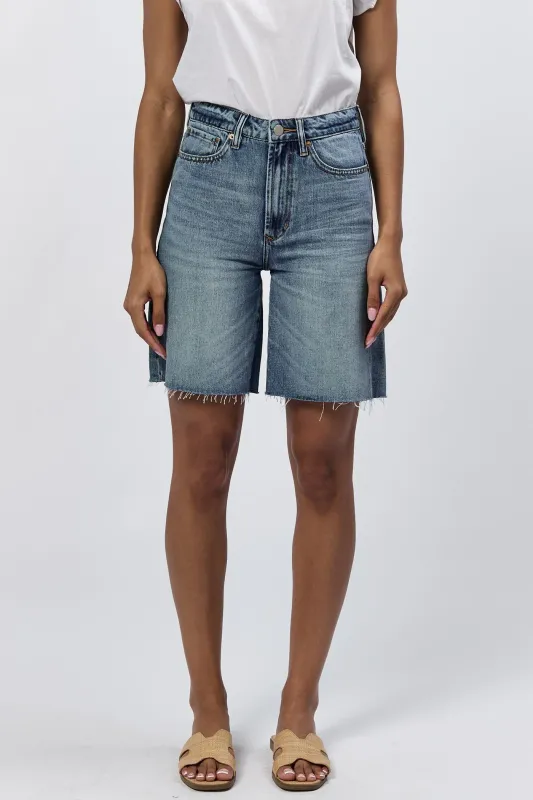 Boyfriend Short - Waveline Wash