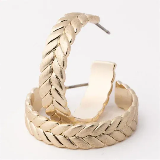 Cleo Large Gold Earring