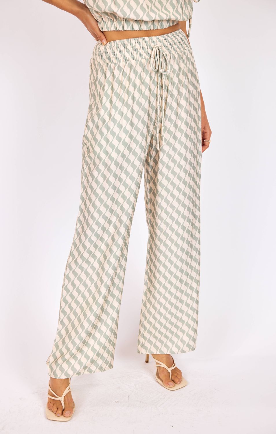 Light A Spark Pull on Pant