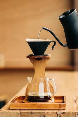 Coffee Makers & Manual Brewing