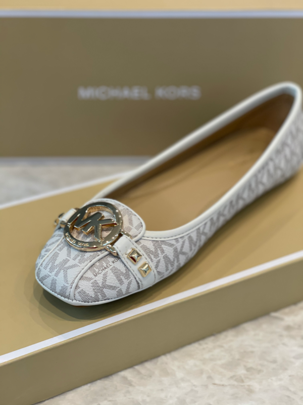 Michael Kors,  Size 7.5