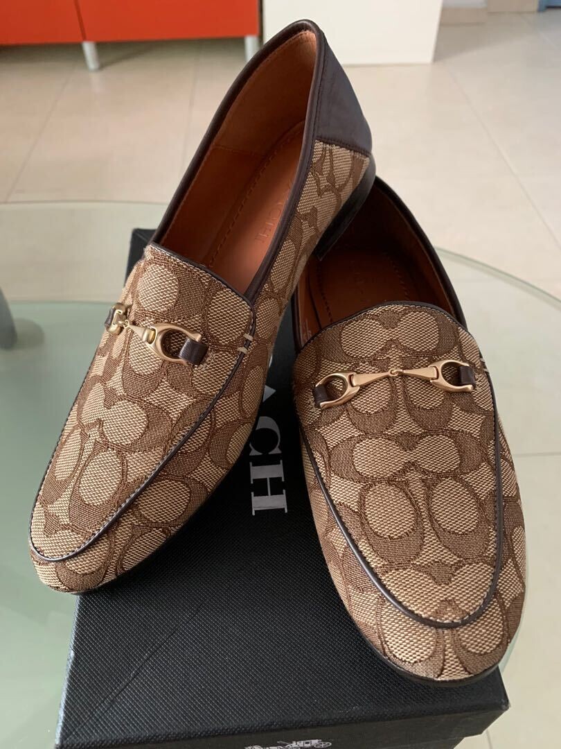 Coach, -Haley Loafe - size 5.5