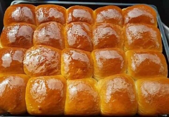Tray of buns