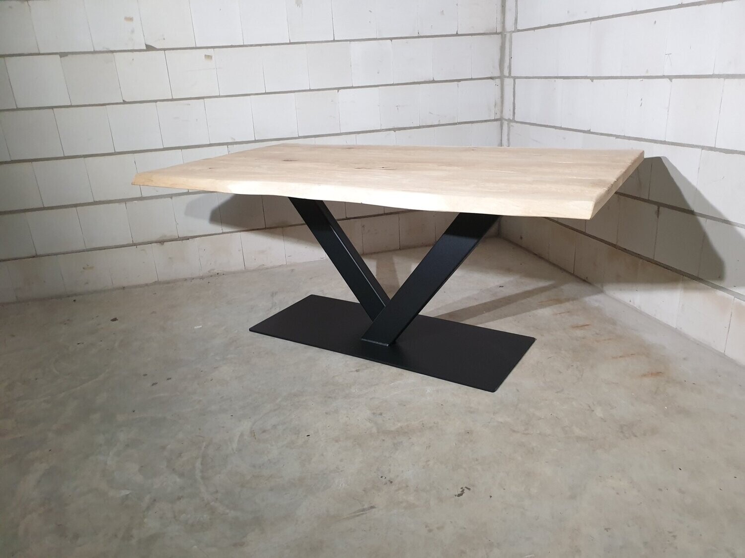 QUALITÄTS Produkt Tischgestell Modell  "V" Mittel Rohstahl 100x40 cm