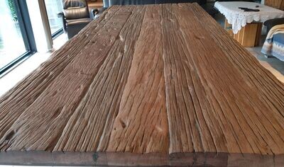 Tischplatte aus Hartholz-Waggonbohlen