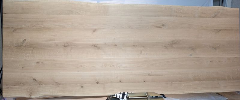 260 x ca. 97 - 100 x 4 cm Eiche geschliffen, Massivholz Tischplatte Baumkante