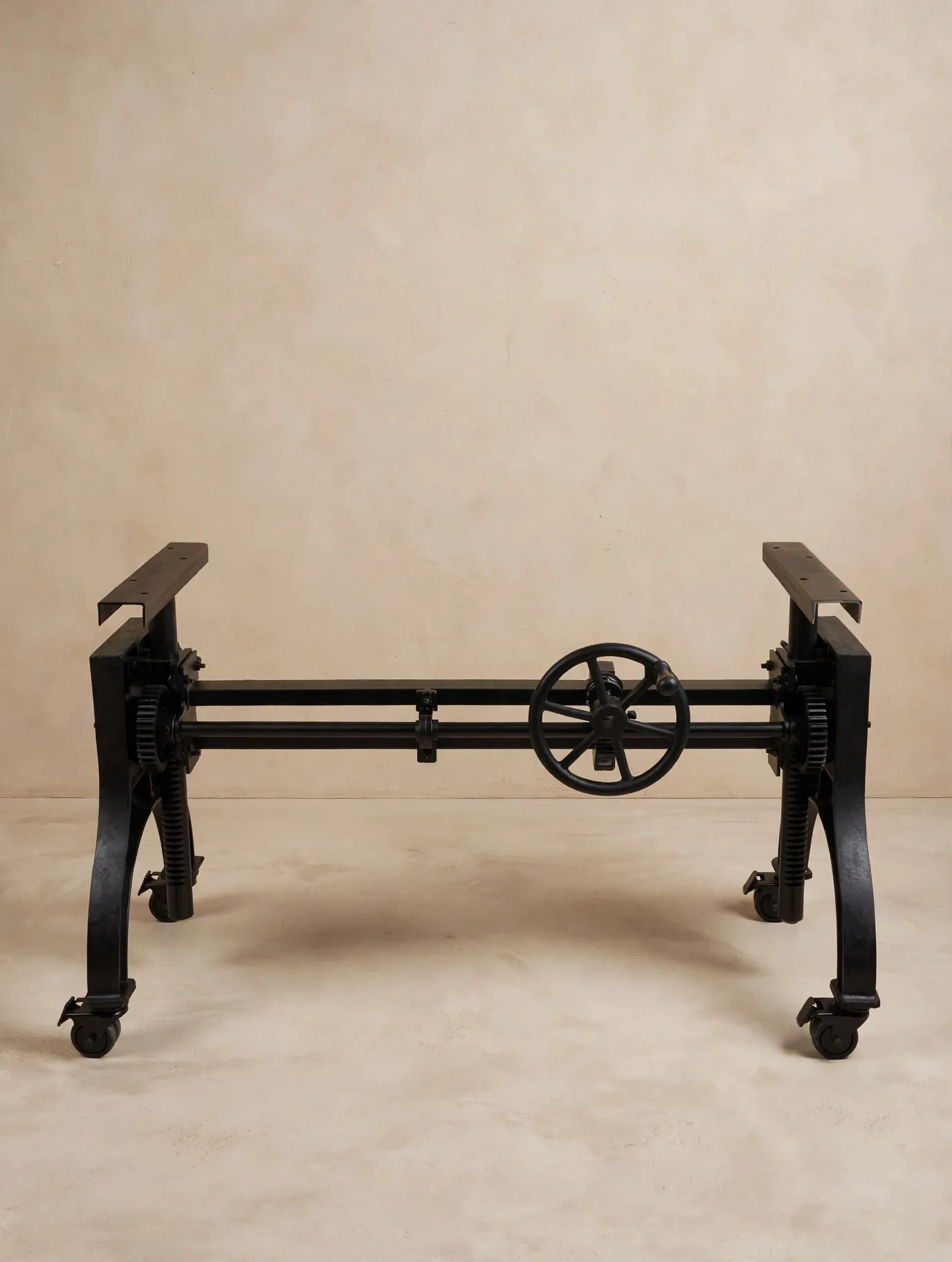 GUSS Eisen Tischuntergestell  im Industriedesign „Madrid“ LIMITED EDITION   