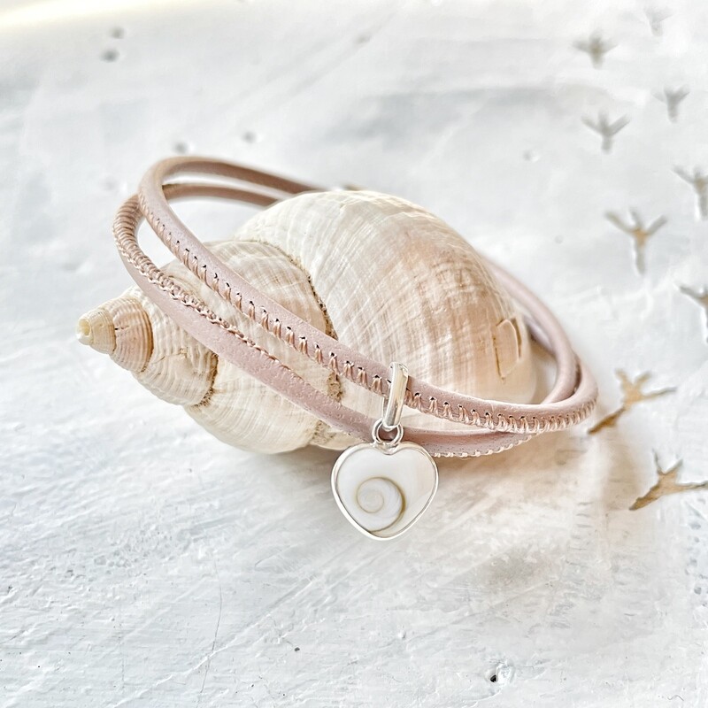 Lederarmband mit Shiva-Eye Herz, Walfluke oder Fischchen Lederarmband mit Shiva-Eye Herz, Walfluke oder Fischchen