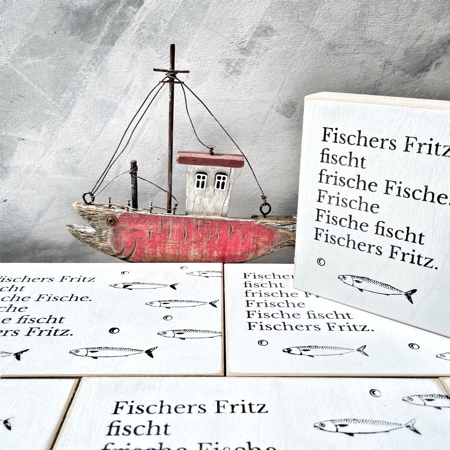 Schild "Fischers Fritz fischt..."