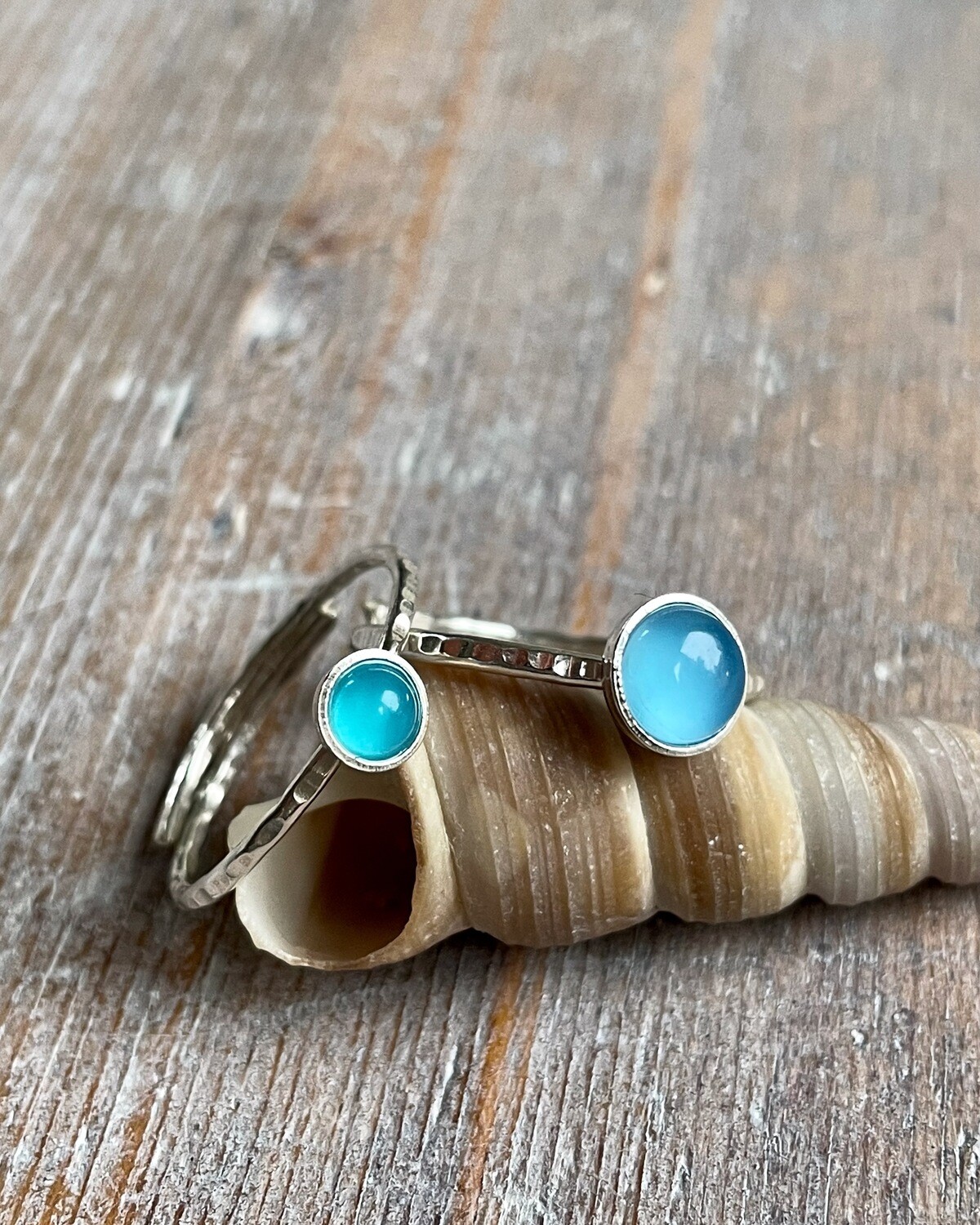 Kunst mol kieken! Handgemacht: 925er Silber Meermädchen Ring mit Chalcedon, verstellbar