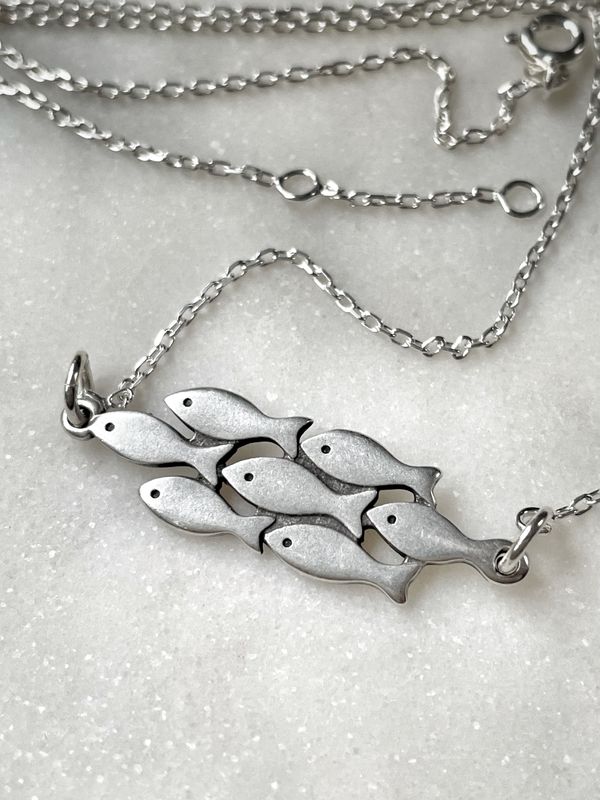 Fischschwarm Kette