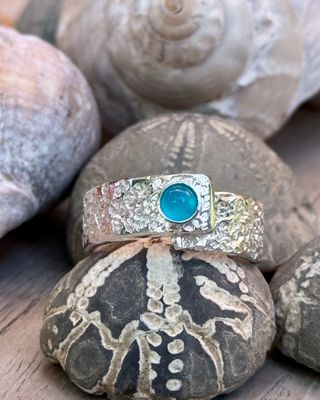 Meerfein Ring, verstellbar, mit Stein nach Wahl, handgeschmiedet ? 999er Feinsilber