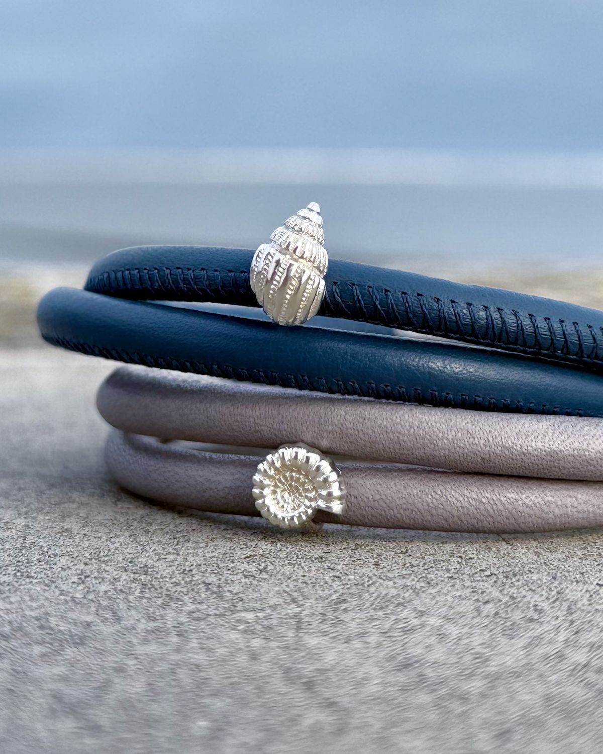 925er Silber/Lederarmband (Nappa) mit Muschel/Schnecke/Ammonit zur Auswahl