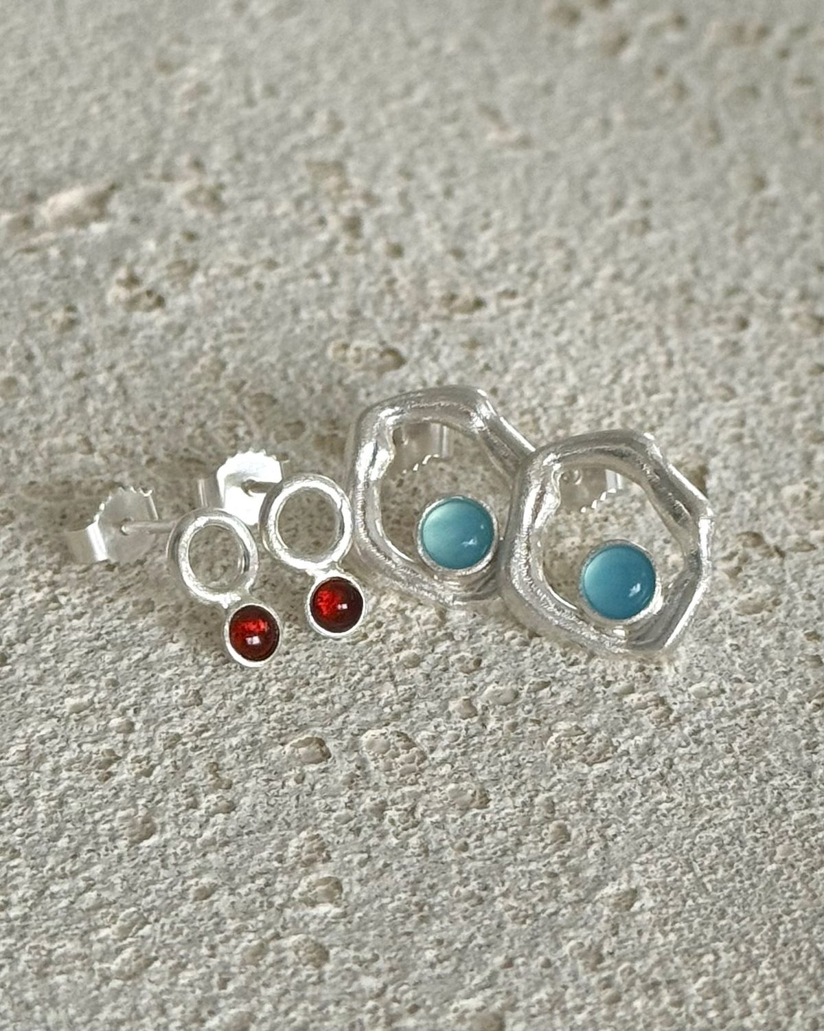 925er Silber Ohrstecker mit Granat oder Chalcedon 925er Silber Ohrstecker mit Granat oder Chalcedon