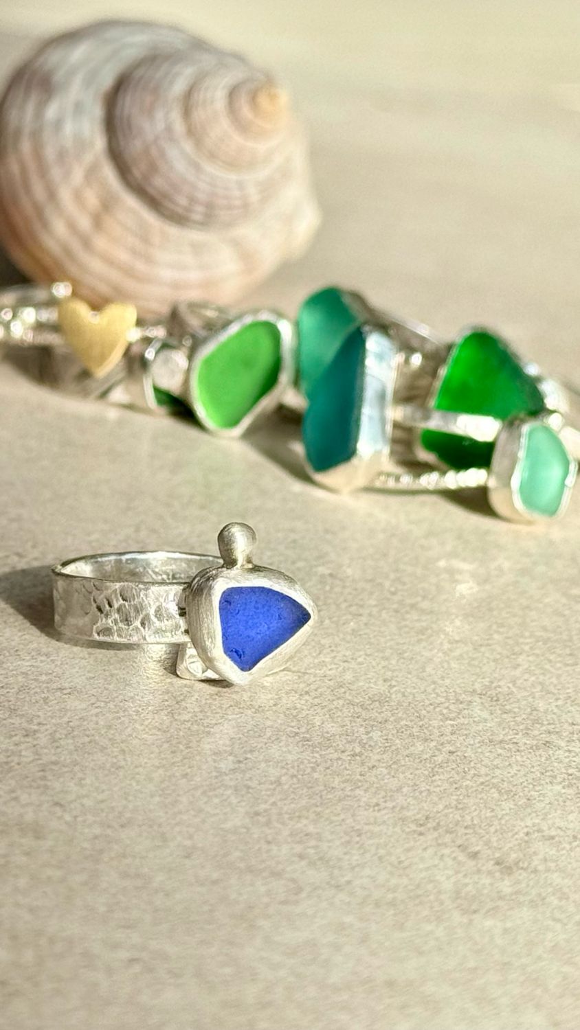 Meerfein ? Seeglasring, handgemacht aus 925er Silber Meerfein ? Seeglasring, handgemacht aus 925er Silber