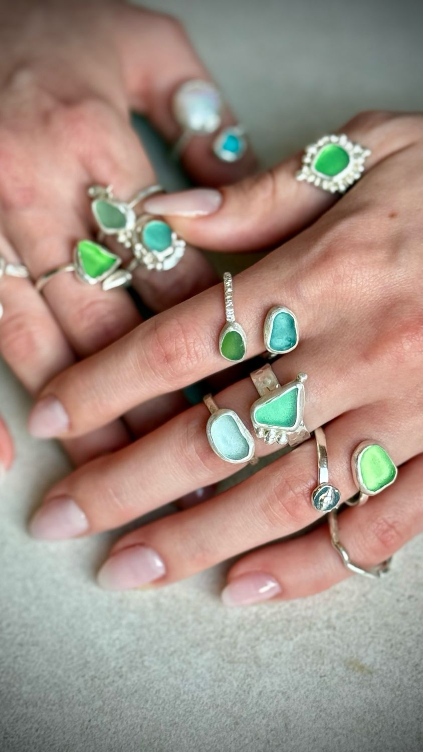 Meerfein ? Seeglasring, handgemacht aus 925/999er Silber Meerfein ? Seeglasring, handgemacht aus 925/999er Silber