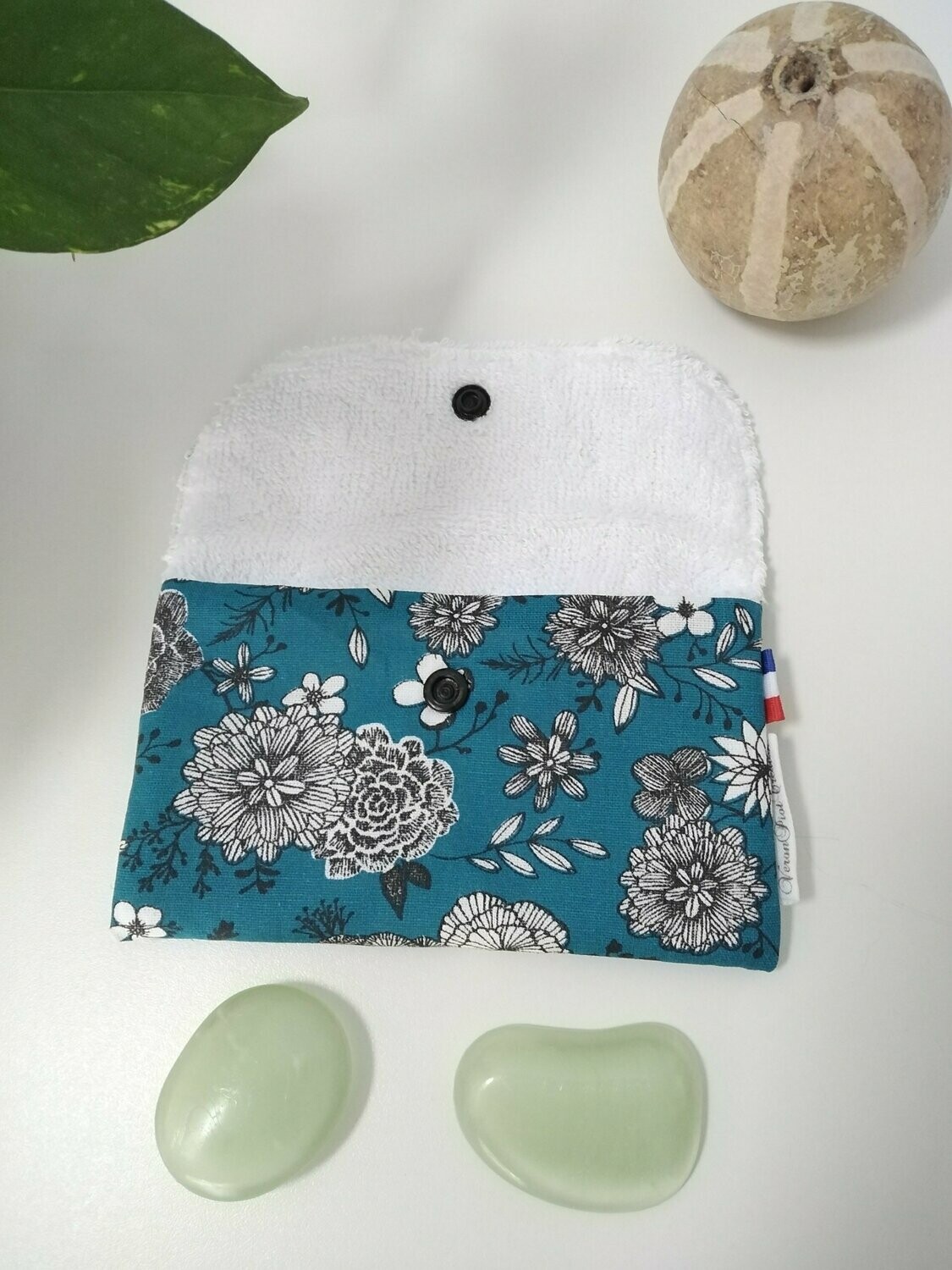 Pochette à savon bleue