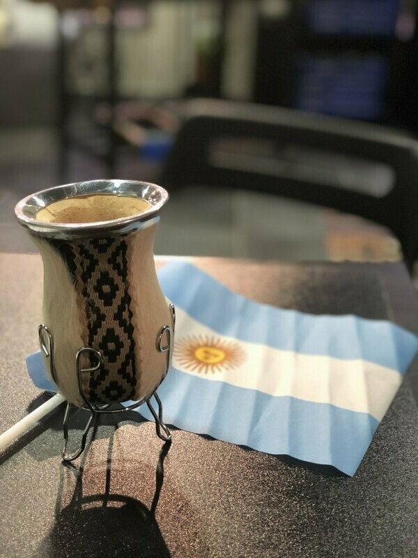 Mate decorado de piel