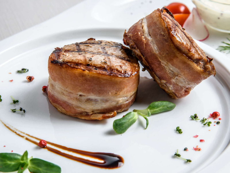 6 - 7 oz Bacon Wrapped Filets - Gift Box
