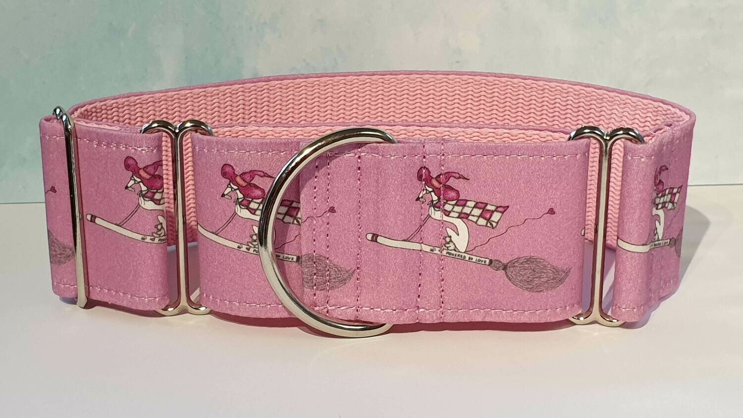 Collar &#39;Granny Annie&#39; by Ewa Sosnowska