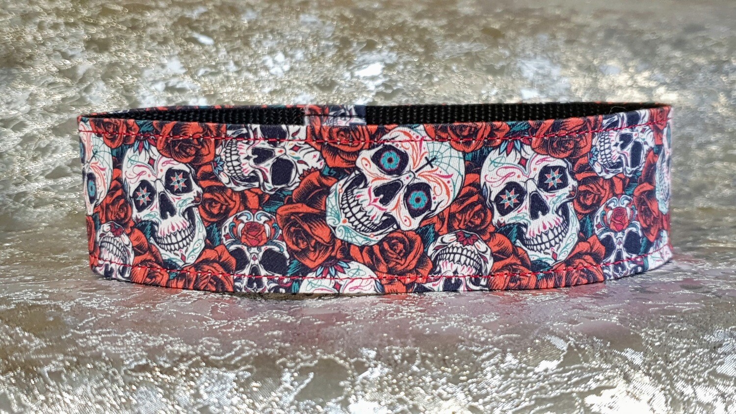 Collar &#39;Day of the Dead&#39; Skulls and Roses design Martingale, House or Clip