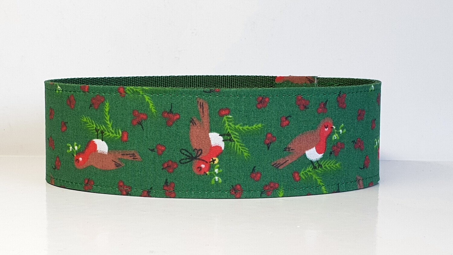 Green Christmas Dog Collar With Mistletoe and Robin Design