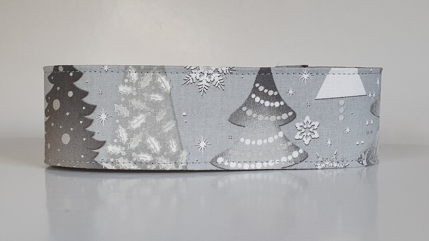 Silver Metallic Christmas Trees With Silver Highlights Dog Collar